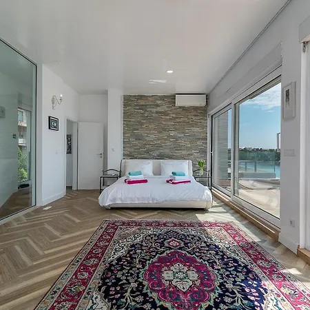 فيلة House تروغير